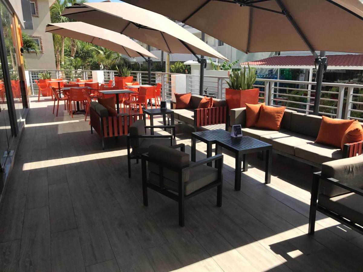 بونتا كانا Ducassi Suites Rooftop Pool - Beach Club And Spa المظهر الخارجي الصورة